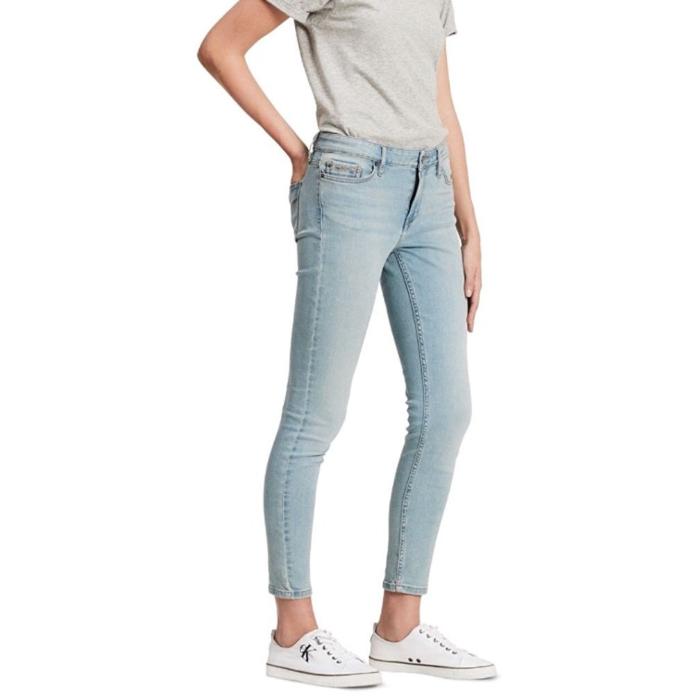 NWT Calvin Klein leggings size 30